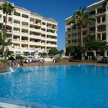 Castle Harbour Aparthotel Los Cristianos  Bagian luar foto