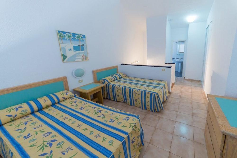 Castle Harbour Aparthotel Los Cristianos  Bagian luar foto