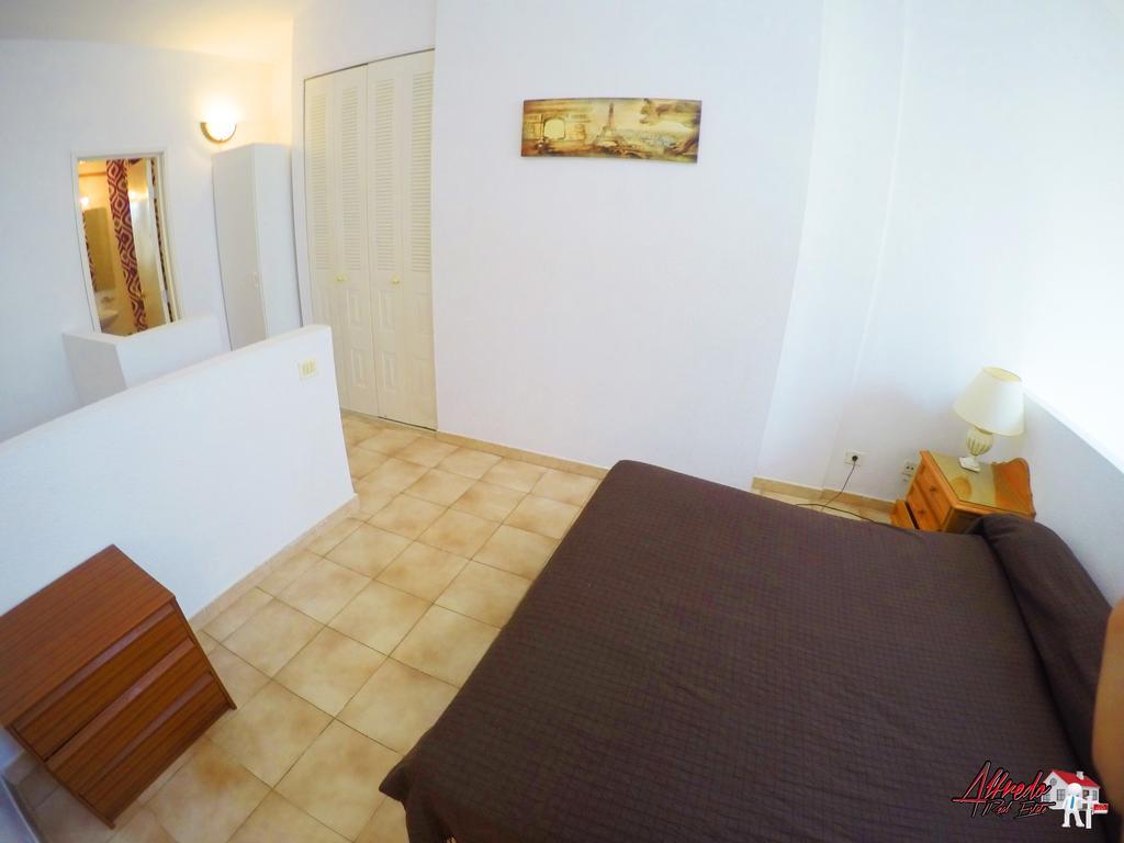 Castle Harbour Aparthotel Los Cristianos  Bagian luar foto