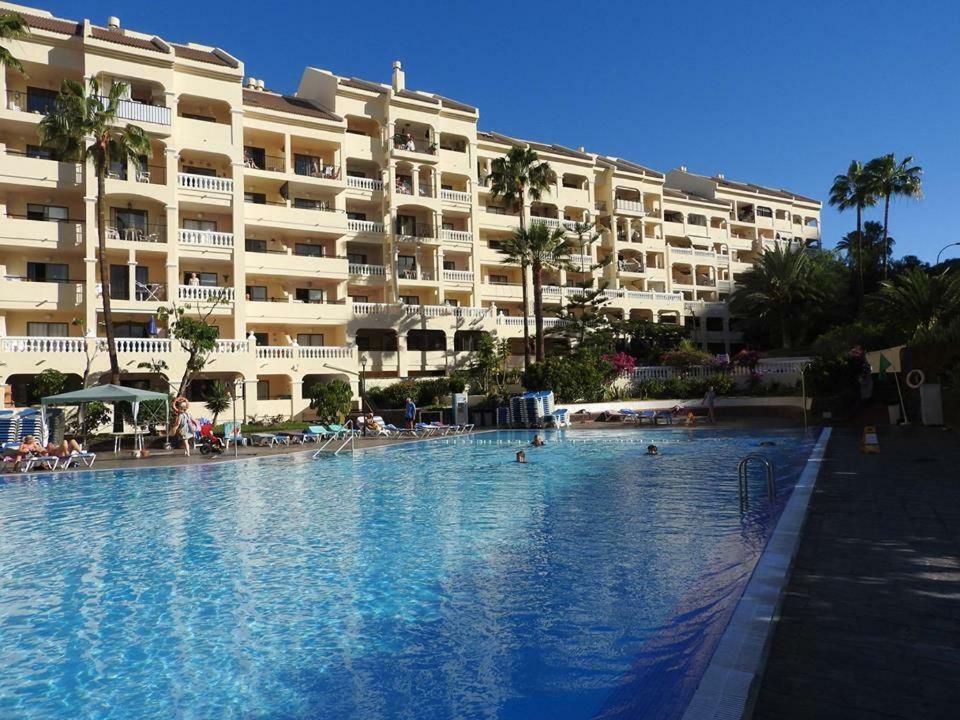 Castle Harbour Aparthotel Los Cristianos  Bagian luar foto
