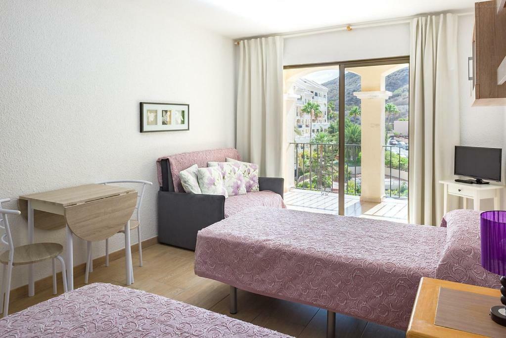 Castle Harbour Aparthotel Los Cristianos  Bagian luar foto